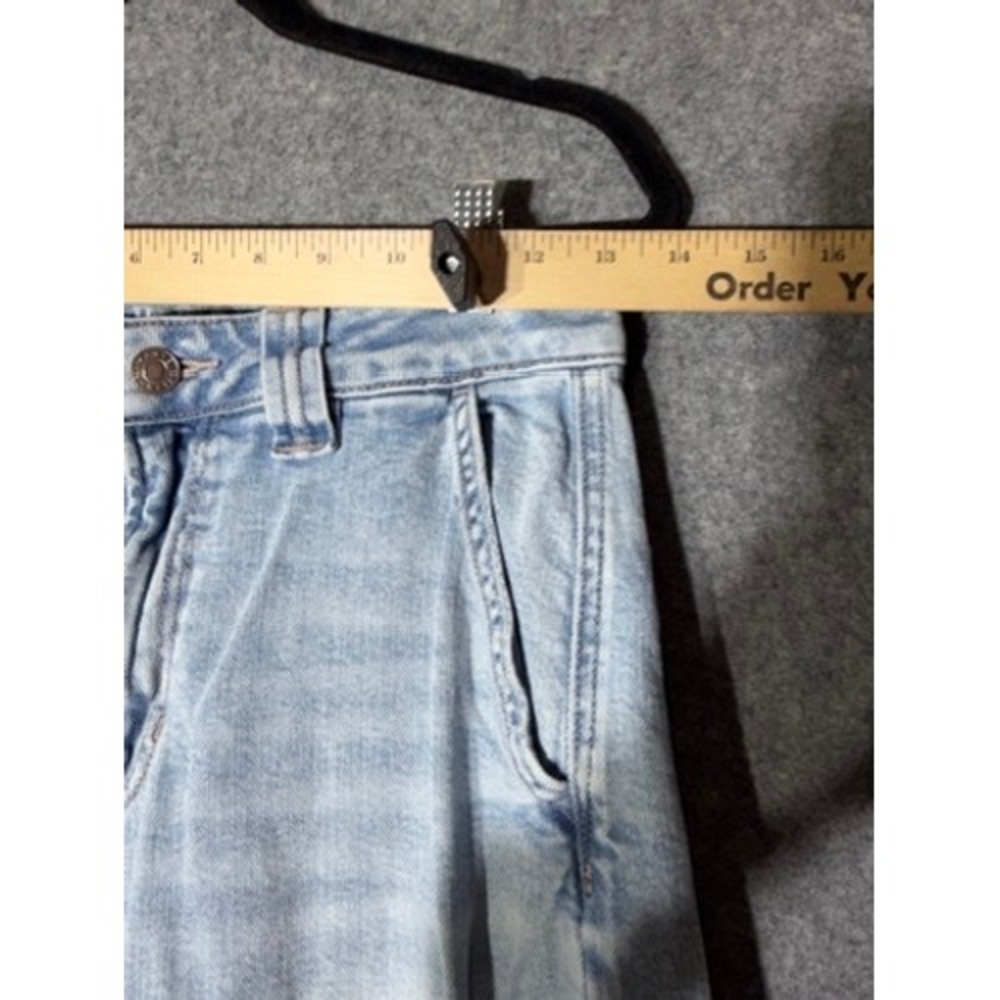 American Eagle Super High-Rise Baggy Wide Leg Cargo Jeans Light Wash 0 Short - Picture 4 of 8